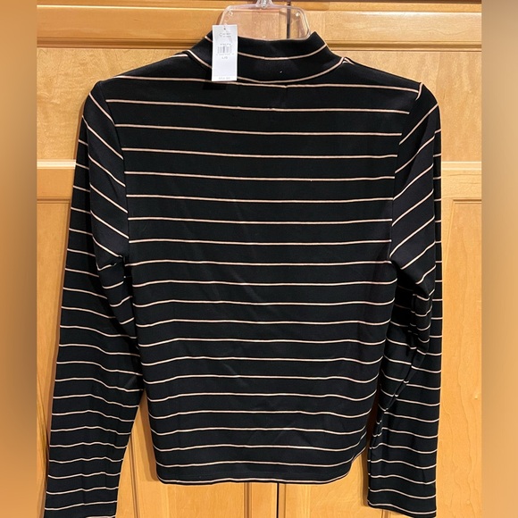 New Black with brown stripe gap mock neck. - Picture 3 of 5